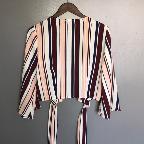 Flowy Striped Dressy Crop Top - Perfect Condition - Picture 8 of 9